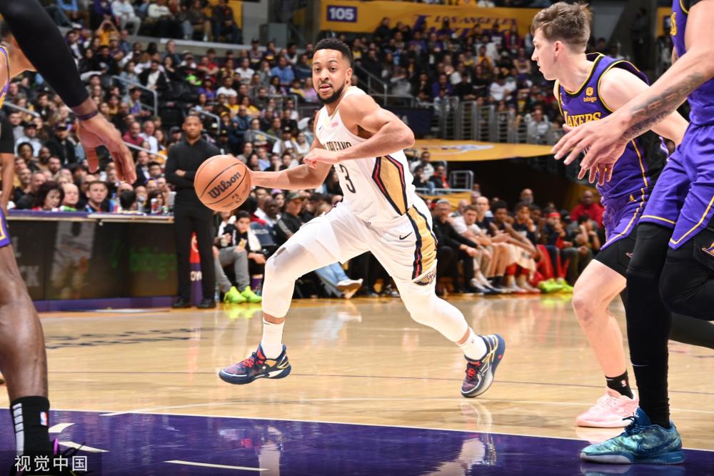 他在重塑这 他在重塑这