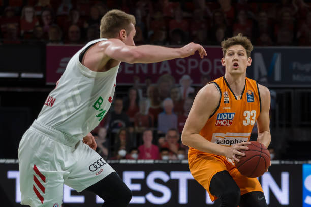 完全归咎于 完全归咎于