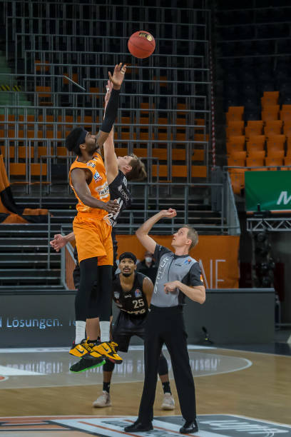 特别是在竞 特别是在竞