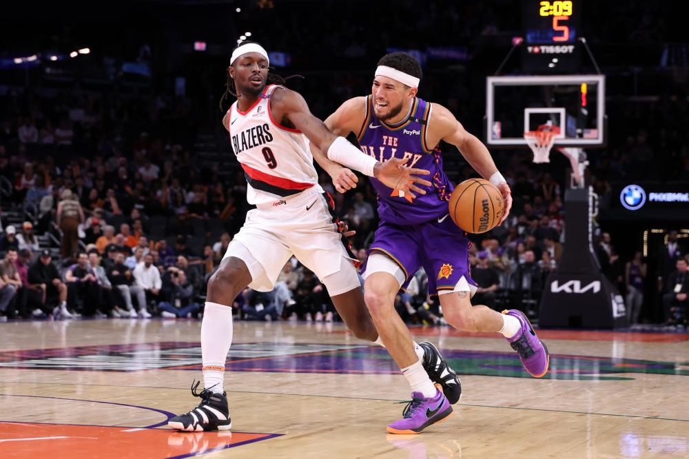 哈登空砍32分6板11助攻！连中关键球难取胜 创多项里程碑遭开门黑