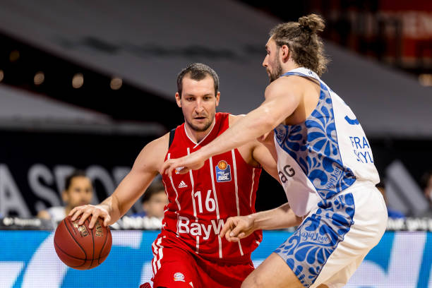 正在逐步逼 正在逐步逼